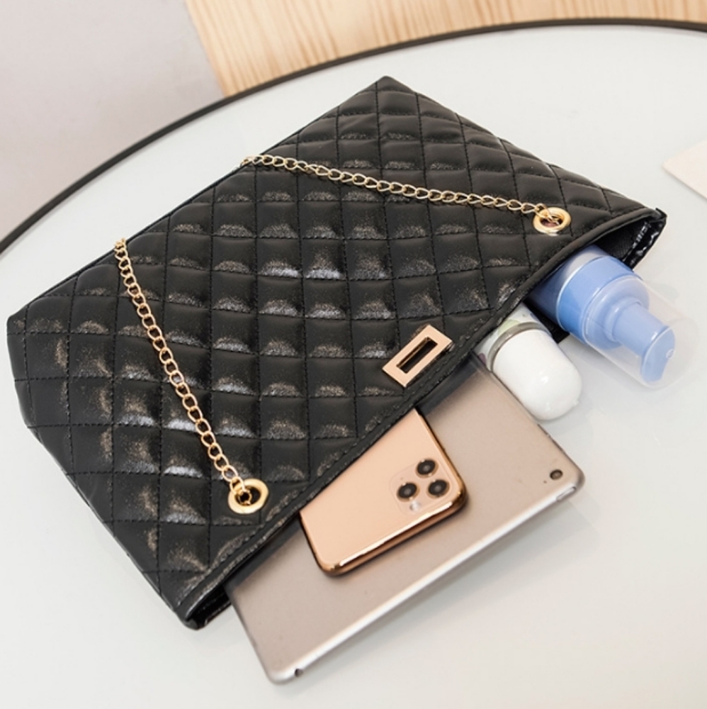 🐝 Black Argile Pillow Purse - Picture 4 of 6